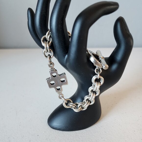 Saint Silver Cross Bracelet "EUC" - Picture 2 of 16